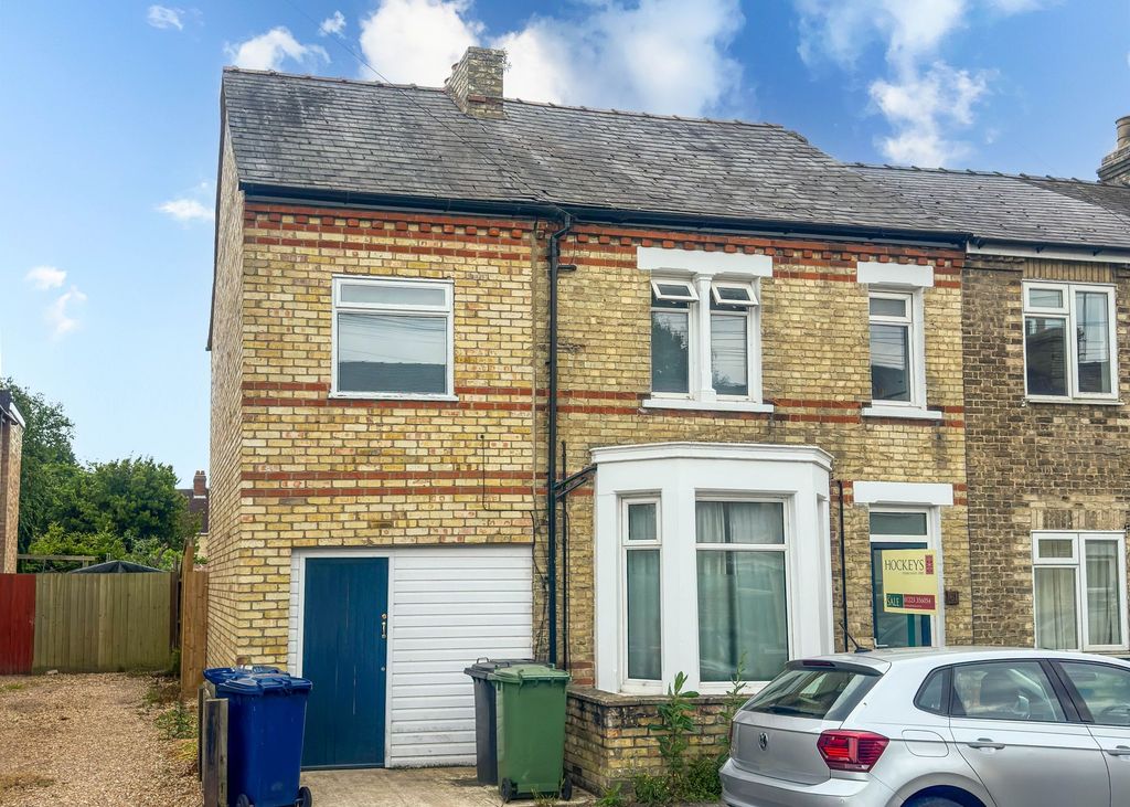Property photo 1 of 11