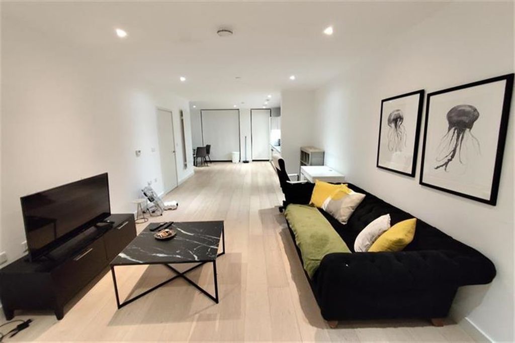 Property photo 1 of 17 (Main)