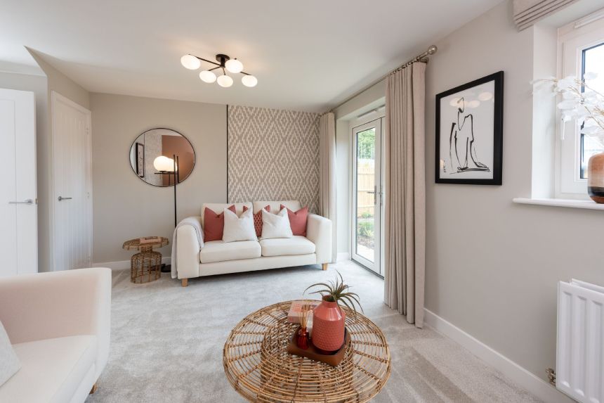 Property photo 2 of 8 Linden-Eveleigh-Lvr