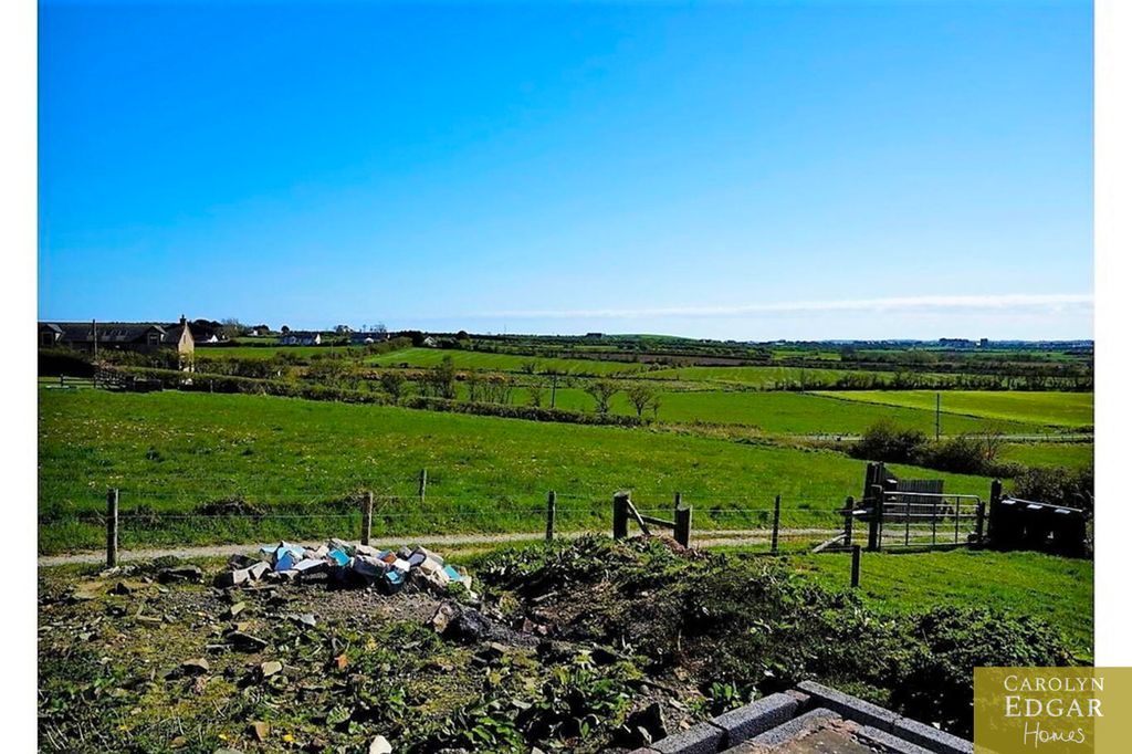 Property photo 2 of 6 Ceh922385-2