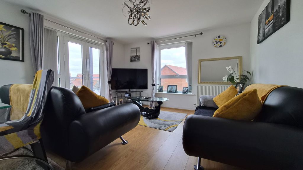 Property photo 3 of 13