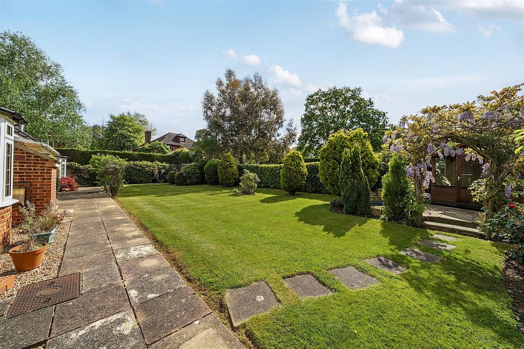 Property photo 3 of 26 2-681B23Fe55193-1288214-Arw-2.Jpg