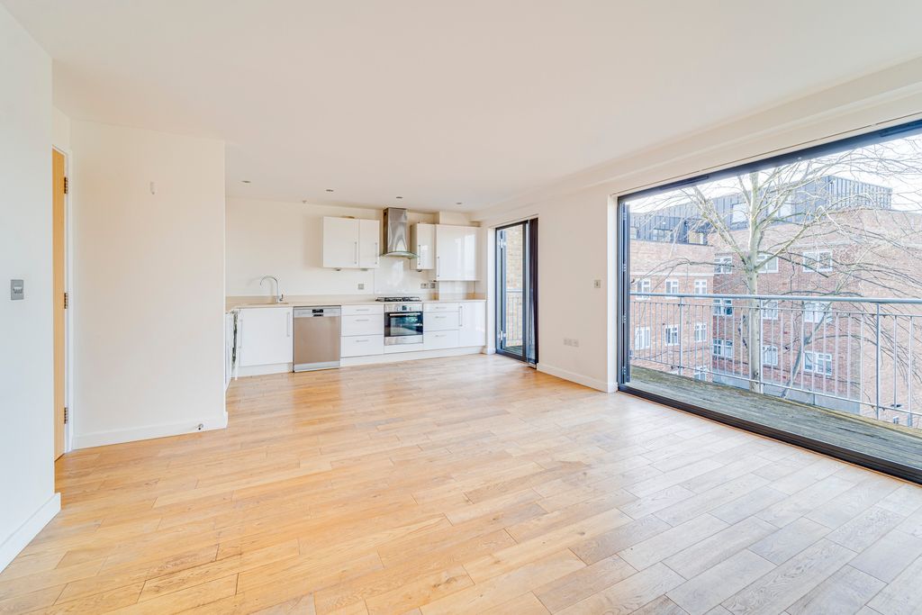 Property photo 3 of 12 Ndb08761_Enfused