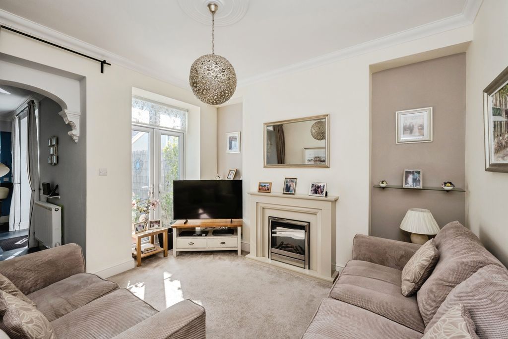 3 bed terraced house for saleGlenalla Road, Llanelli, Carmarthenshire SA15