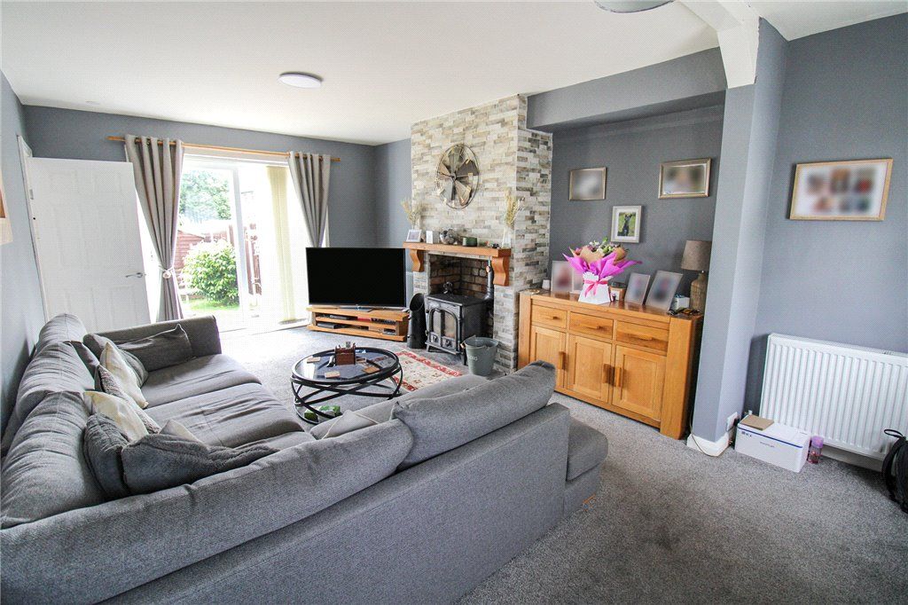 Property photo 2 of 13 Sitting Room