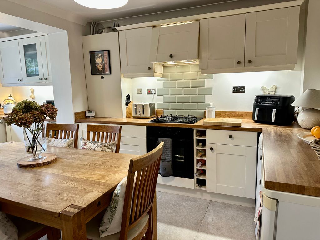 Property photo 2 of 27 Img_9857