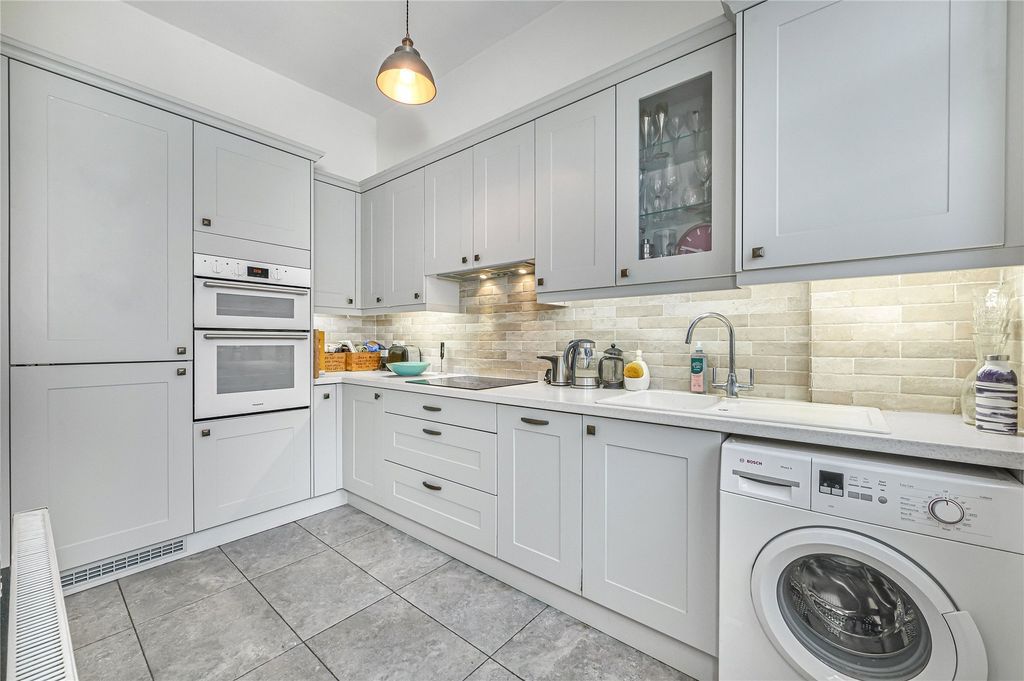 Property photo 2 of 10 Picture No. 23