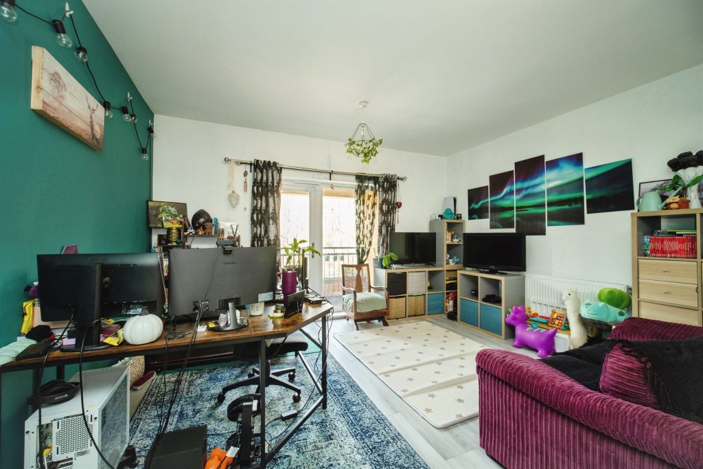 Property photo 2 of 13