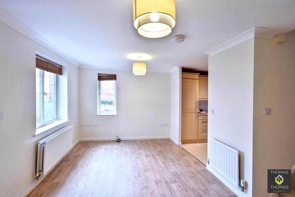 Property photo 3 of 9