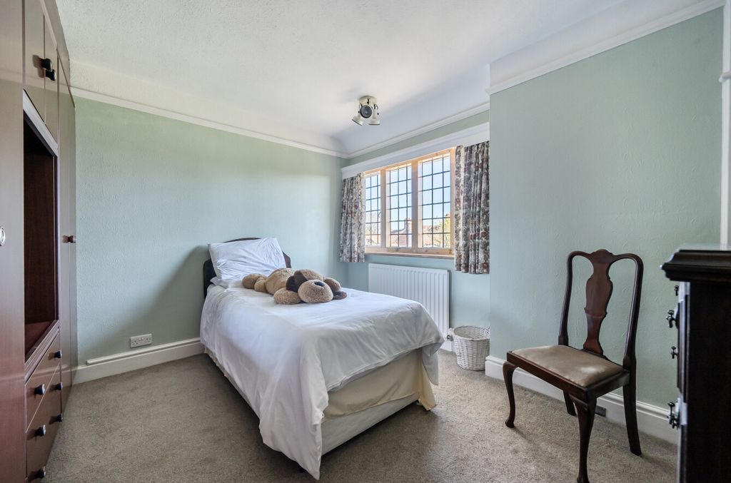Additional image 16 of 5 bed detached house for saleHighfield Avenue, Aldershot, Hampshire GU11