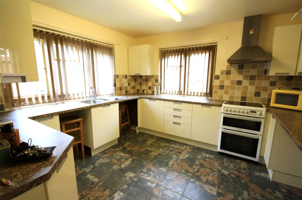 Property photo 3 of 17 Picture No. 04