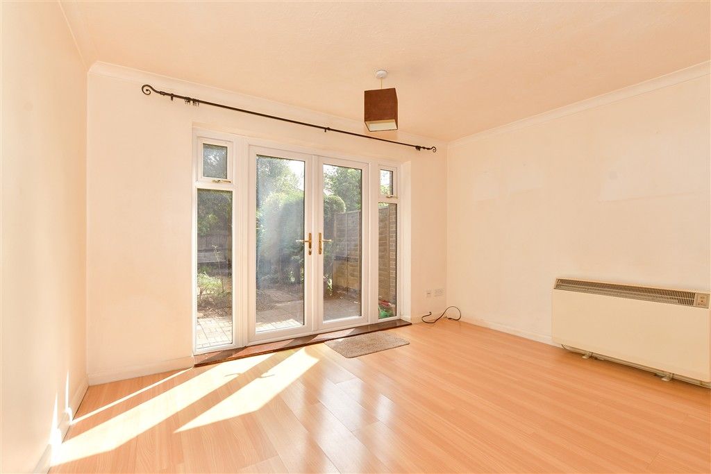 Property photo 3 of 8 Lounge/Dining Room