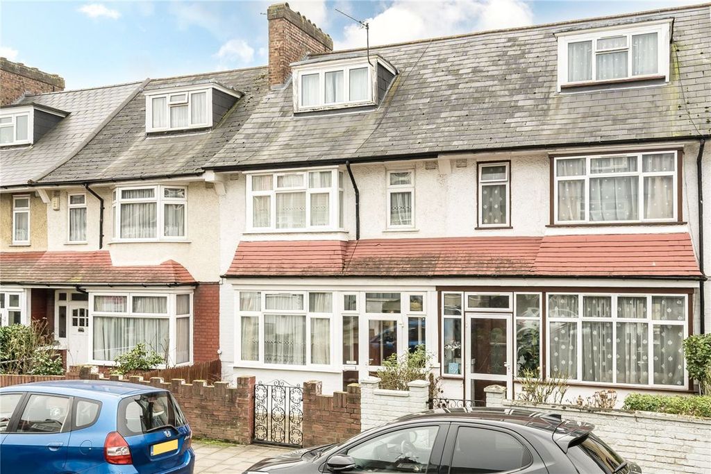 Property photo 1 of 18