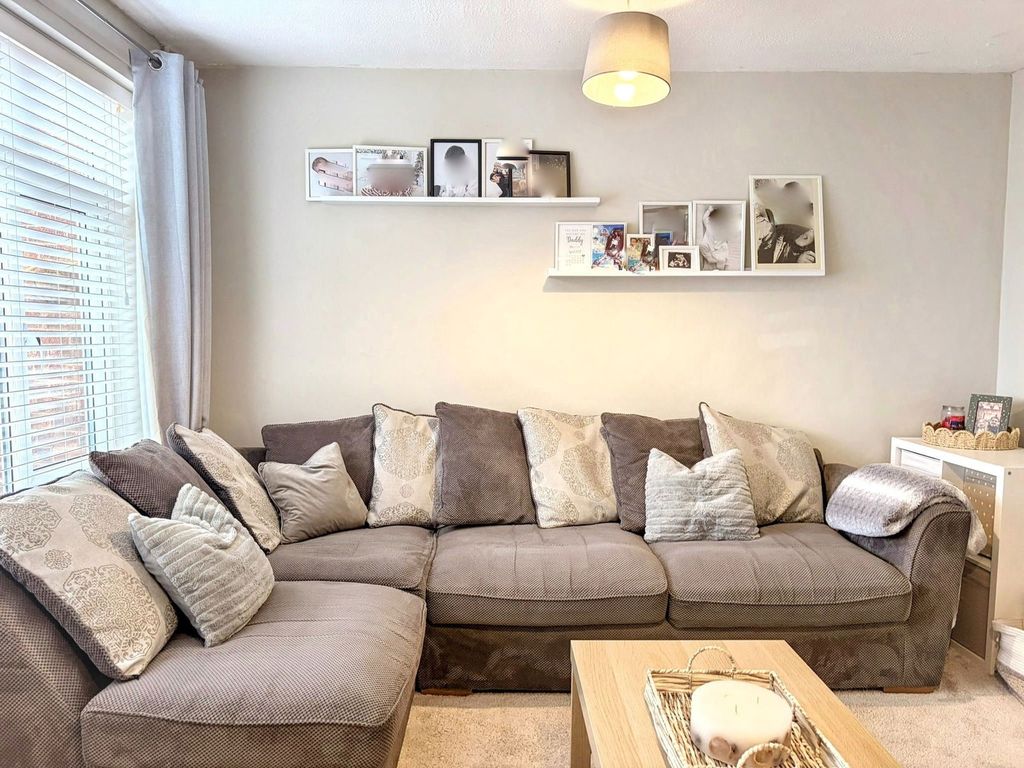 Property photo 3 of 23