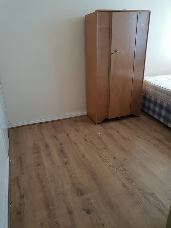 Property photo 3 of 3