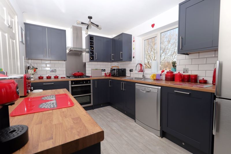 Property photo 2 of 30 Dining Kitchen (First Floor)