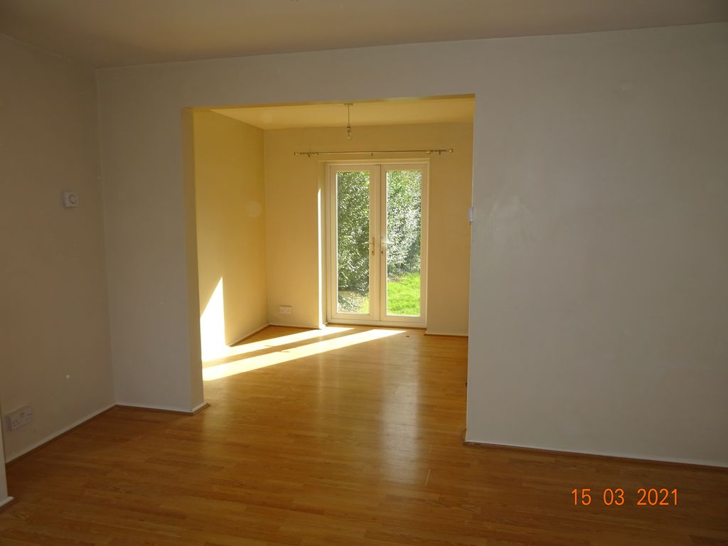 Property photo 2 of 15 Living Room