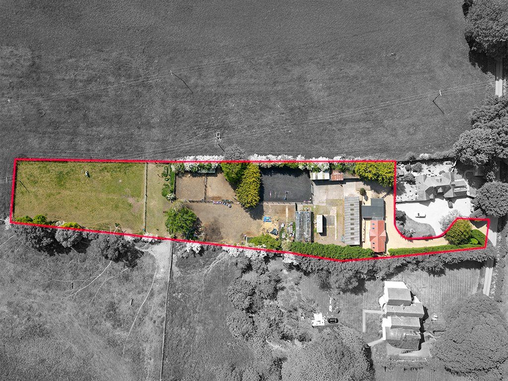 Property photo 2 of 34 Picture No. 35