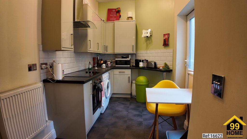 Property photo 3 of 17 Photo 2