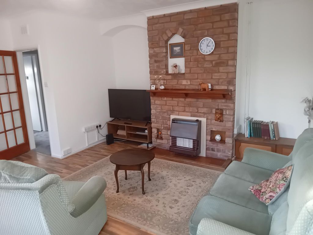 Property photo 3 of 17