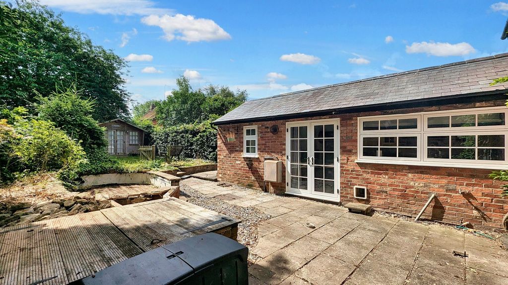 Property photo 3 of 23