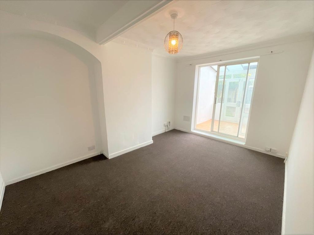 Property photo 2 of 10 Reception 1