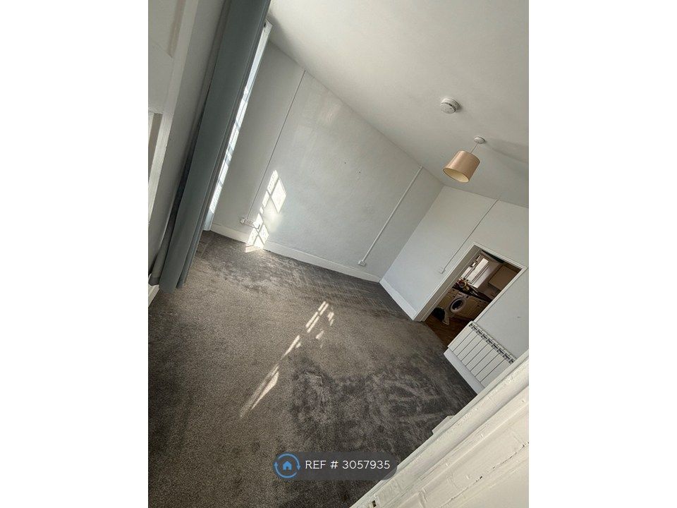 Property photo 3 of 3