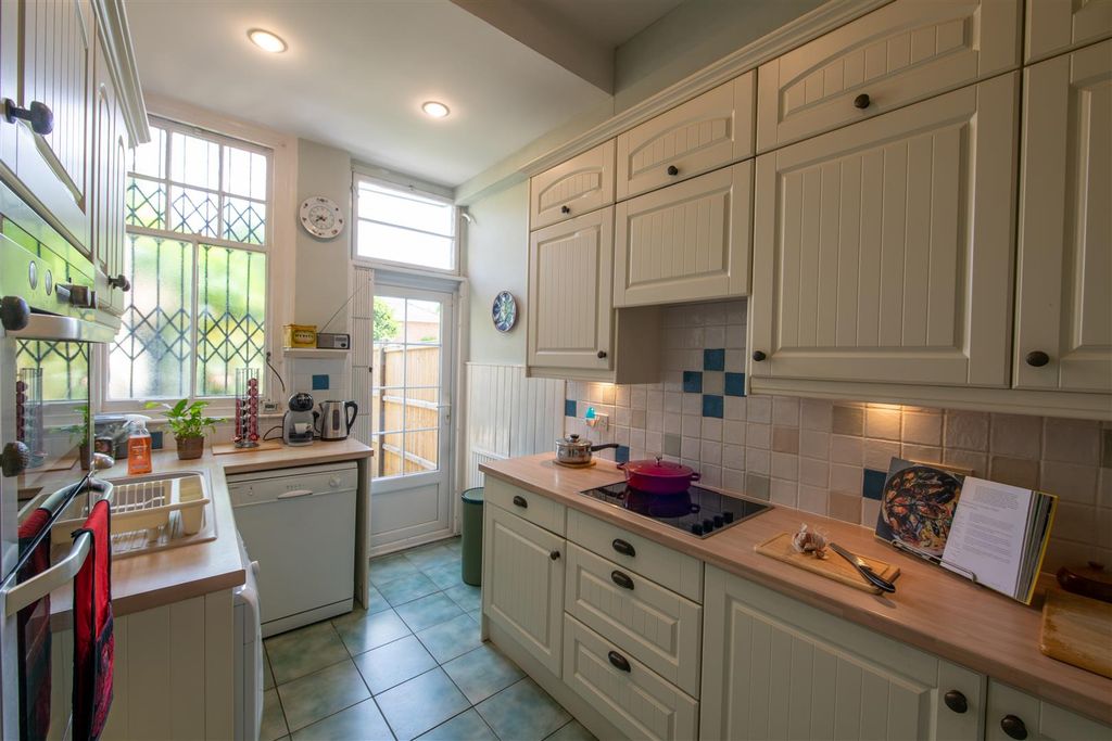 Property photo 2 of 16 Tredavoe Kitchen.Jpg