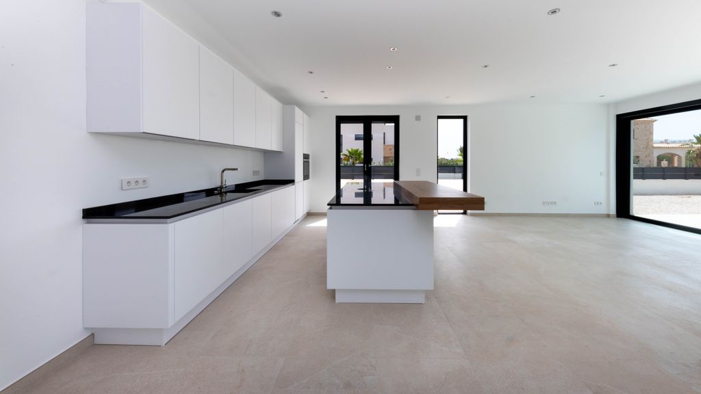 Property photo 3 of 19 03.Jpg