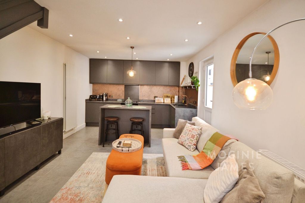 Property photo 1 of 14 Pbox-Img.Jpg