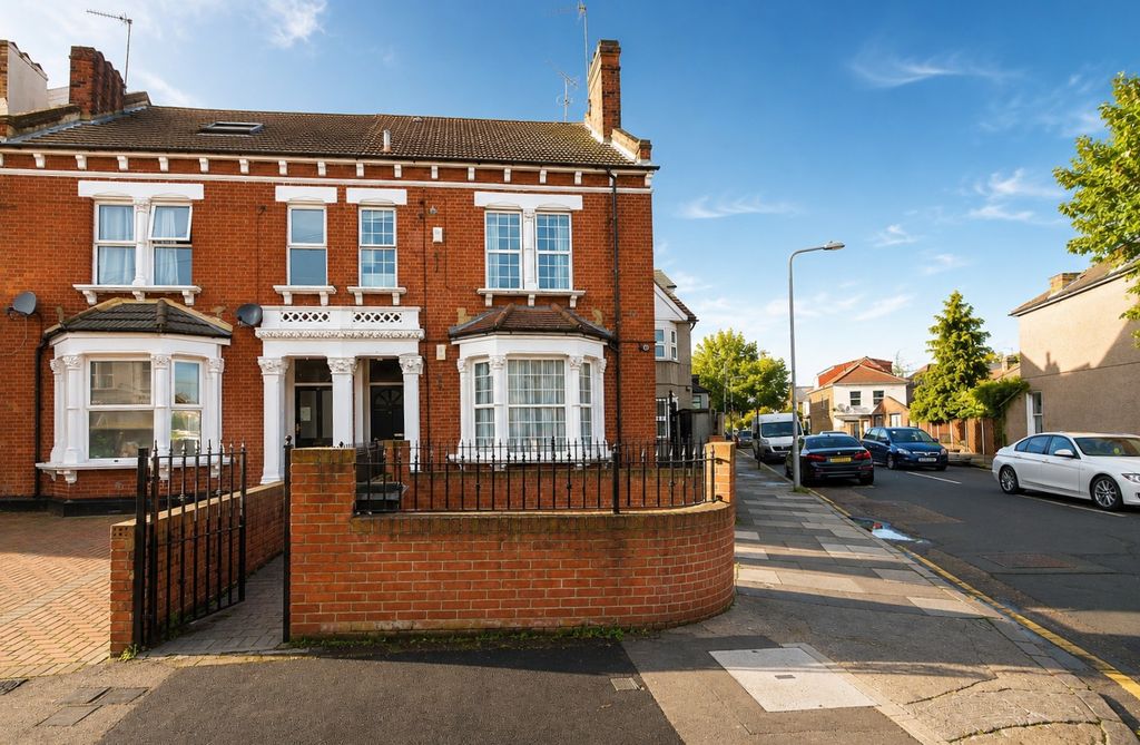 Property photo 1 of 9 3215641