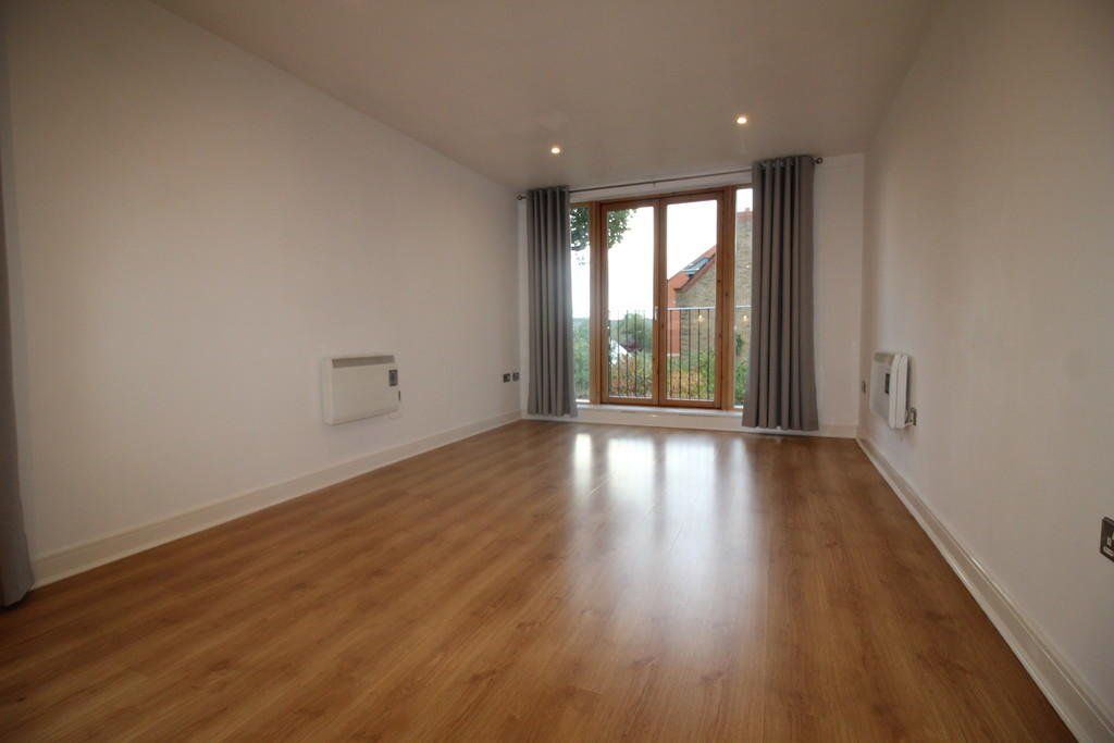 Property photo 3 of 8 Picture No. 08