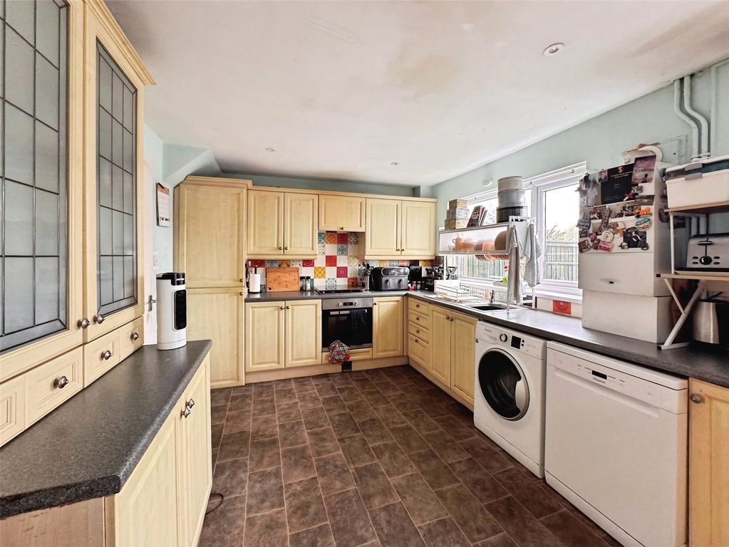 Property photo 2 of 11 Picture No. 02