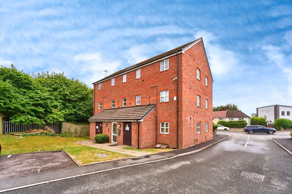 Property photo 2 of 16