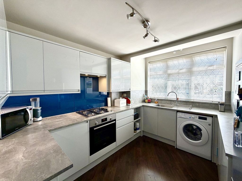 Property photo 3 of 11 Not Specified