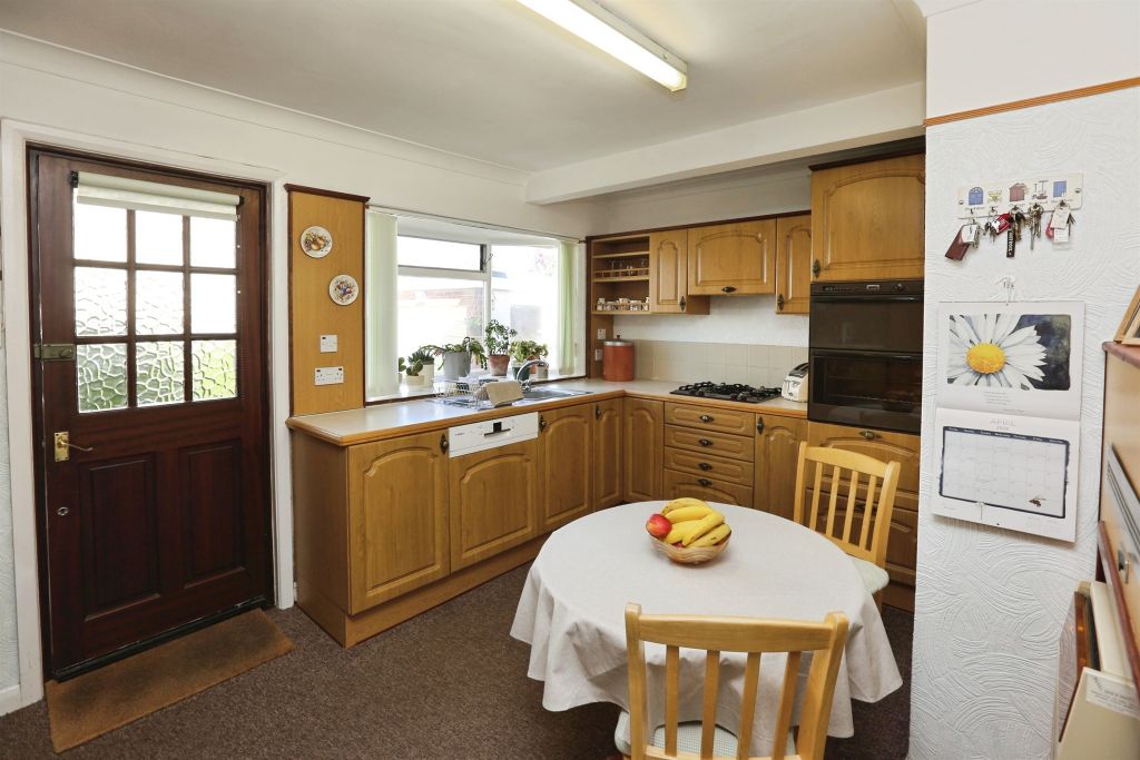 Property photo 3 of 29