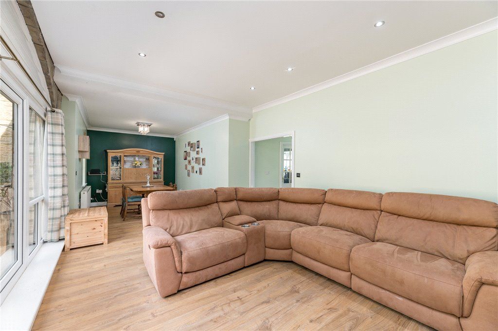 Property photo 3 of 31 Living Area