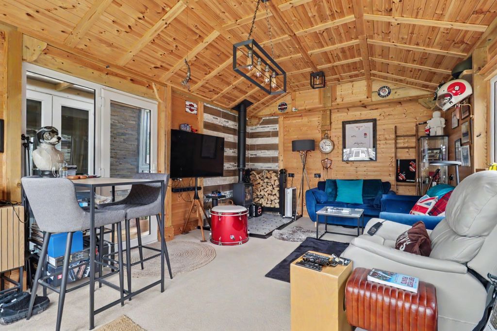 Property photo 3 of 18 Reception Room Leading Onto Garden With Log Burner