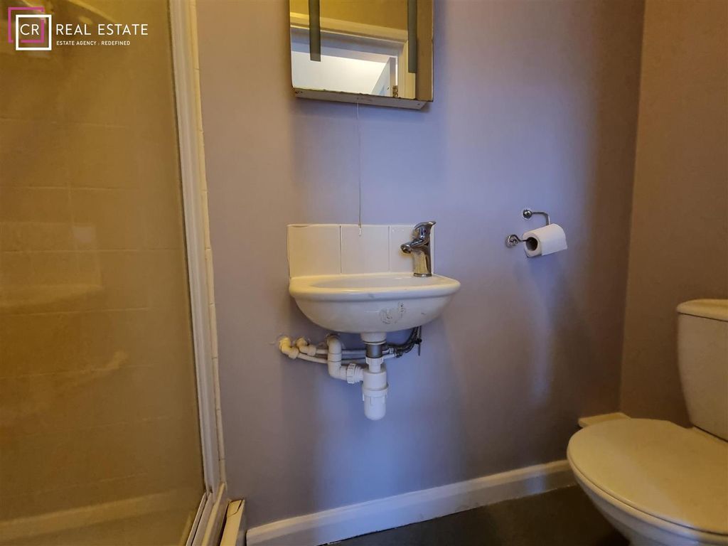 Property photo 3 of 4