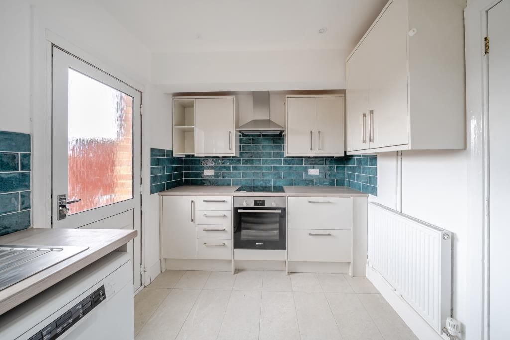 Property photo 2 of 26 Kitchen