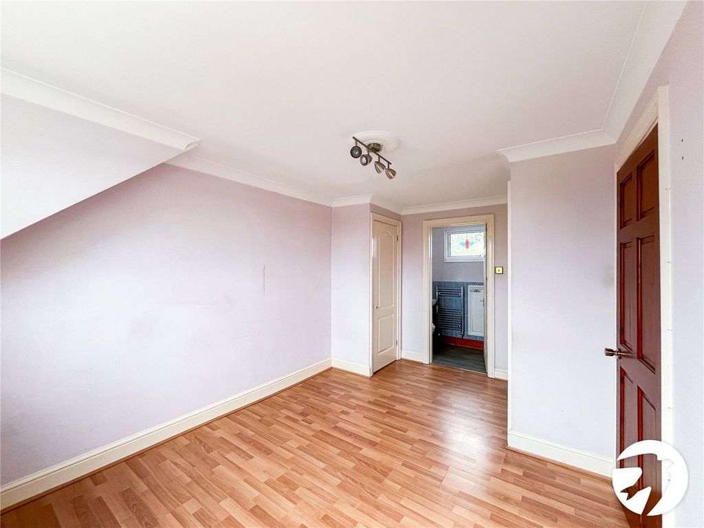 Property photo 3 of 16 Picture No. 06