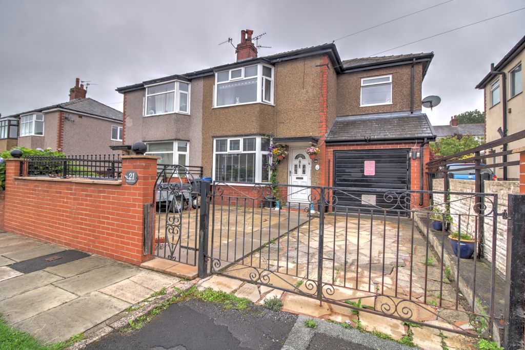 Property photo 1 of 26 1