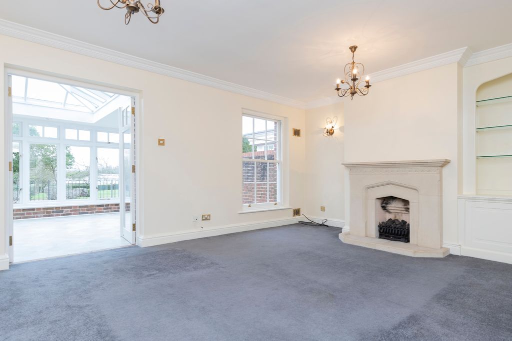 Property photo 2 of 18 Picture No. 07