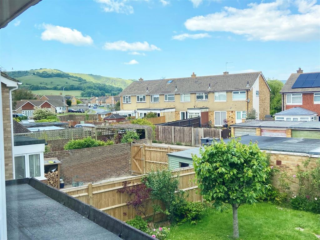 Property photo 2 of 11 Ssrgdna.Jpg