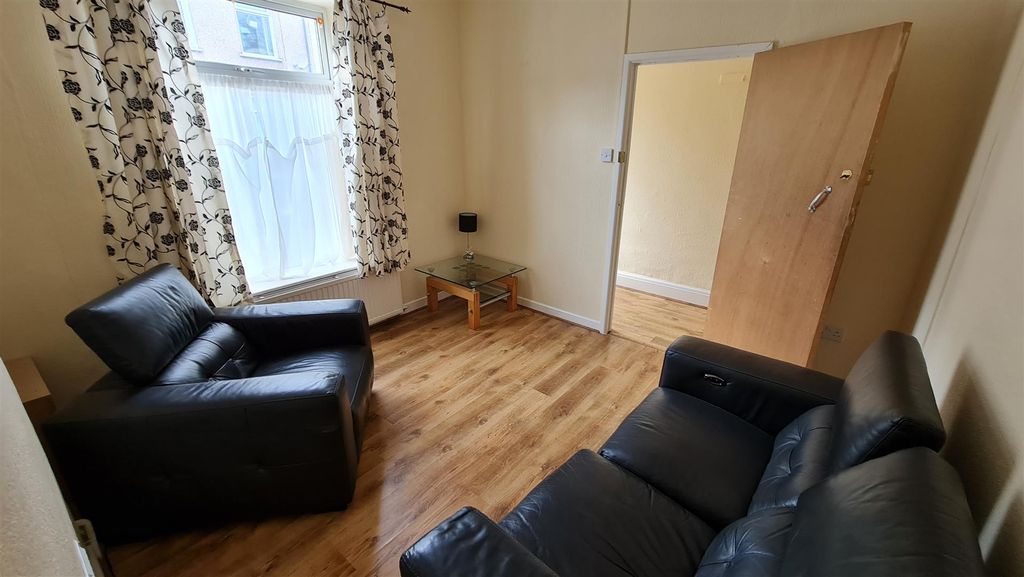 Property photo 2 of 12 6 Dar Sep 2020 (1).Jpg