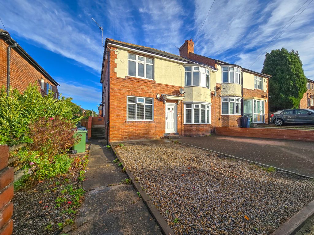 Property photo 1 of 10 External