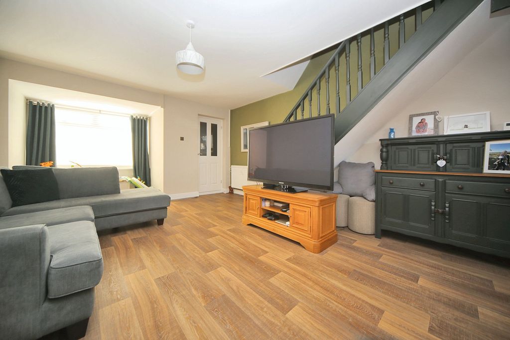 Property photo 2 of 22