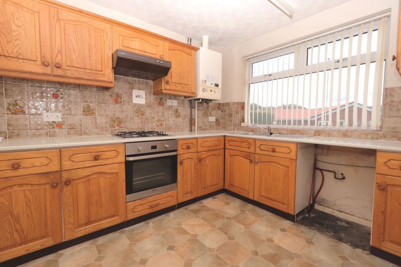Property photo 2 of 20 Kitchen