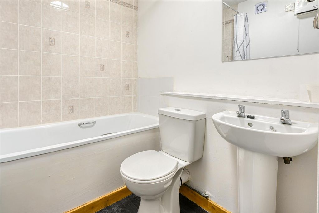 Additional image 8 of 1 bed flat for saleMurray Terrace, Smithton, Inverness IV2