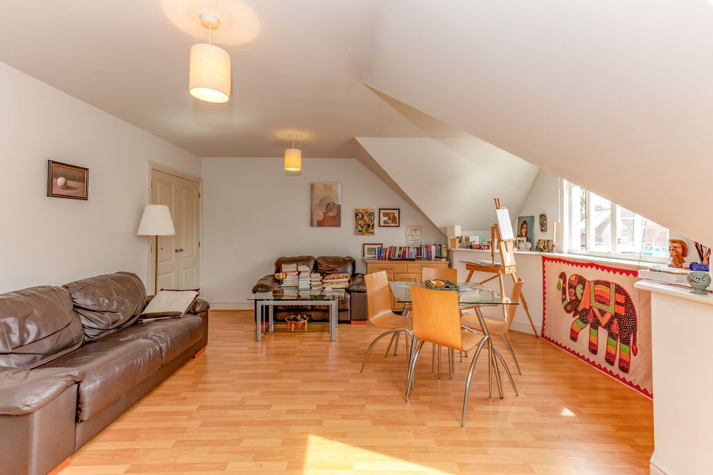 Property photo 2 of 7 100429